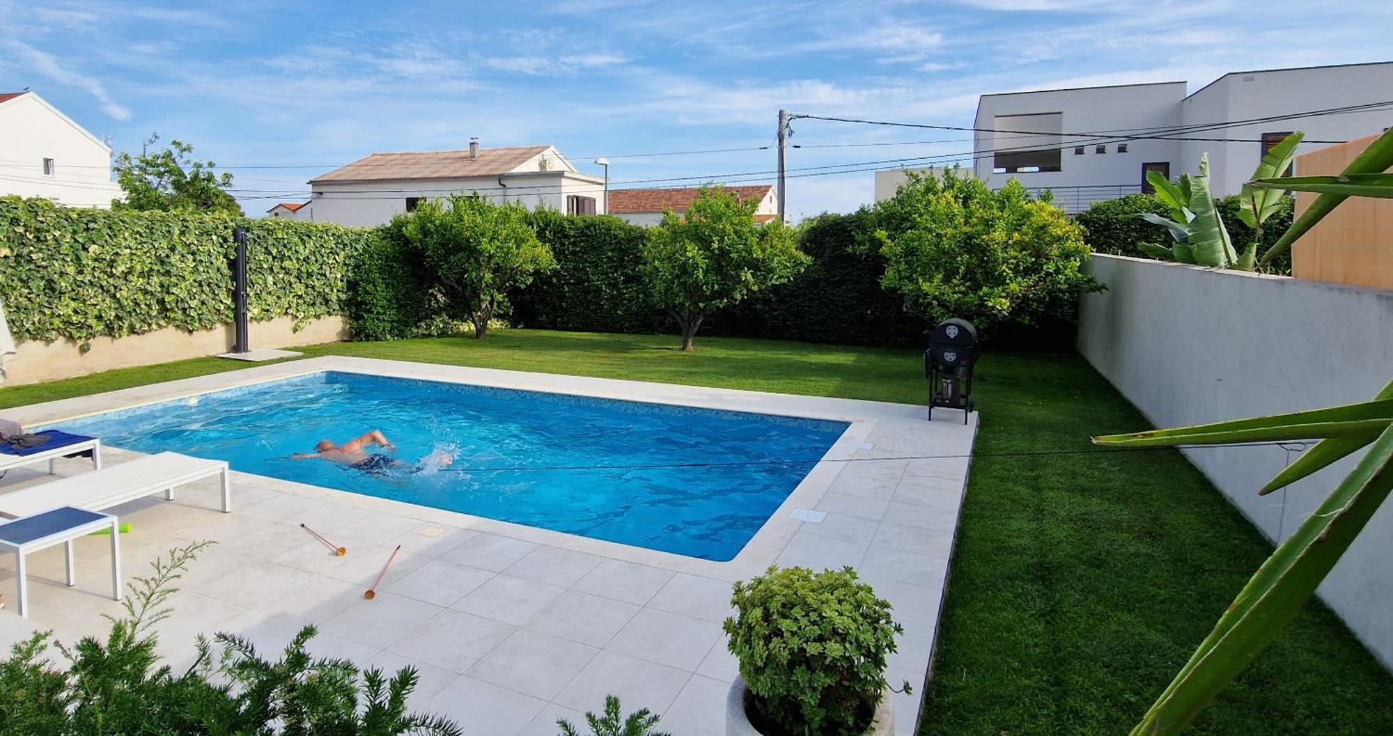 Villa Elysium - Beautiful Family House With Heated Pool Kastela Exterior photo