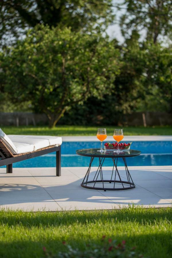 Villa Elysium - Beautiful Family House With Heated Pool Kastela Exterior photo